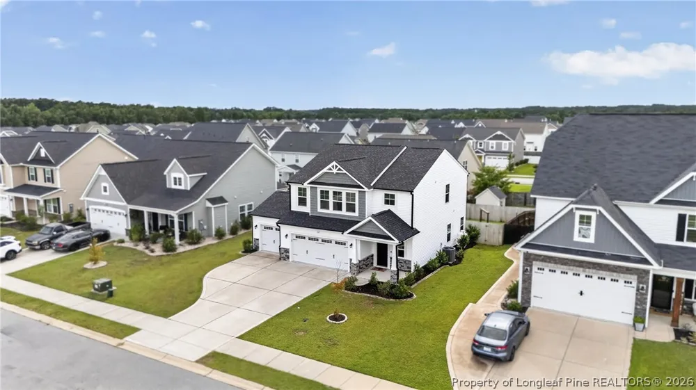 162 Verdmont Drive Raeford, NC 28376