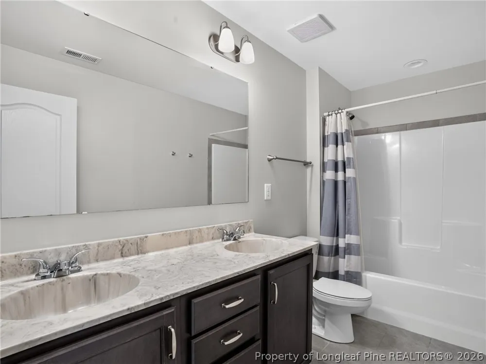 162 Verdmont Drive Raeford, NC 28376