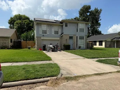 11022 Almond Grove