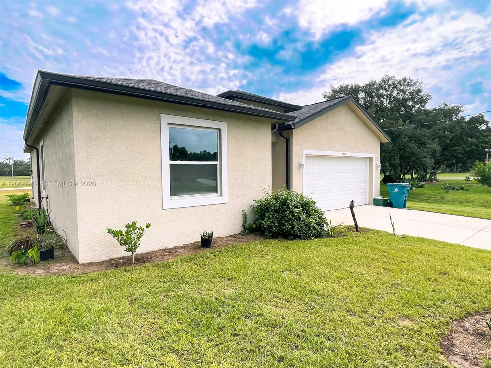 2013 Odessa Circle La Belle, FL 33935