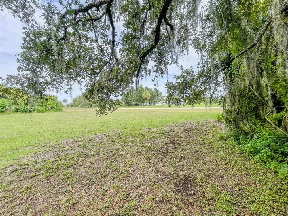 2013 Odessa Circle La Belle, FL 33935