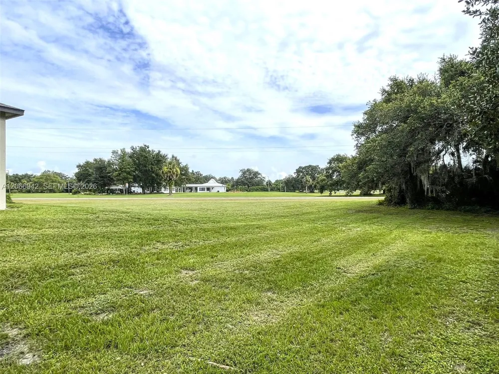 2013 Odessa Circle La Belle, FL 33935