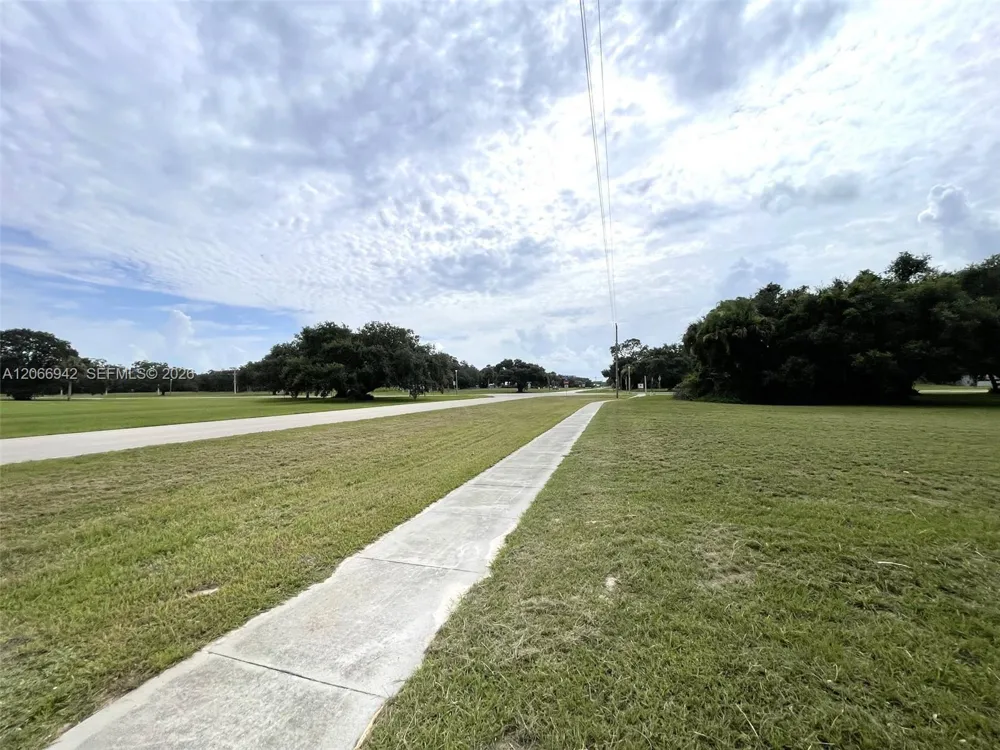 2013 Odessa Circle La Belle, FL 33935