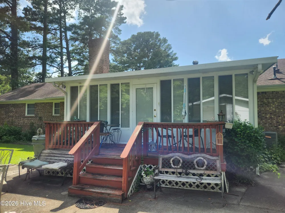 103 Ellison Drive Washington, NC 27889