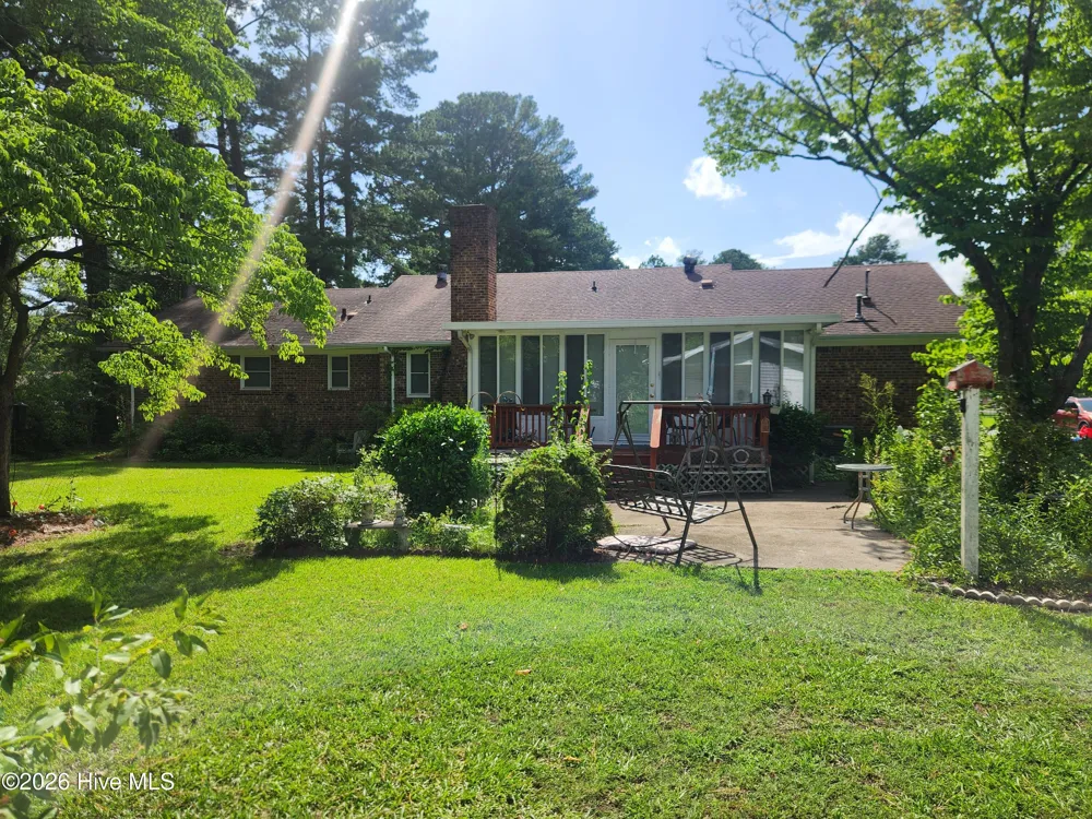 103 Ellison Drive Washington, NC 27889