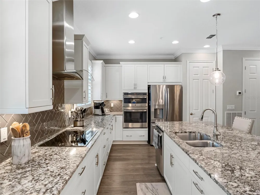 1483 LAKE GEORGE DRIVE Lake Mary, FL 32746