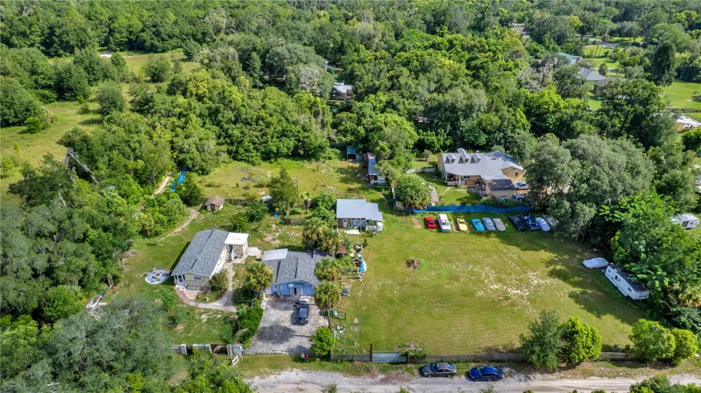 405 W SIMON AVENUE Apopka, FL 32712