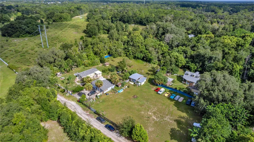 405 W SIMON AVENUE Apopka, FL 32712