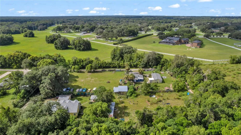 405 W SIMON AVENUE Apopka, FL 32712