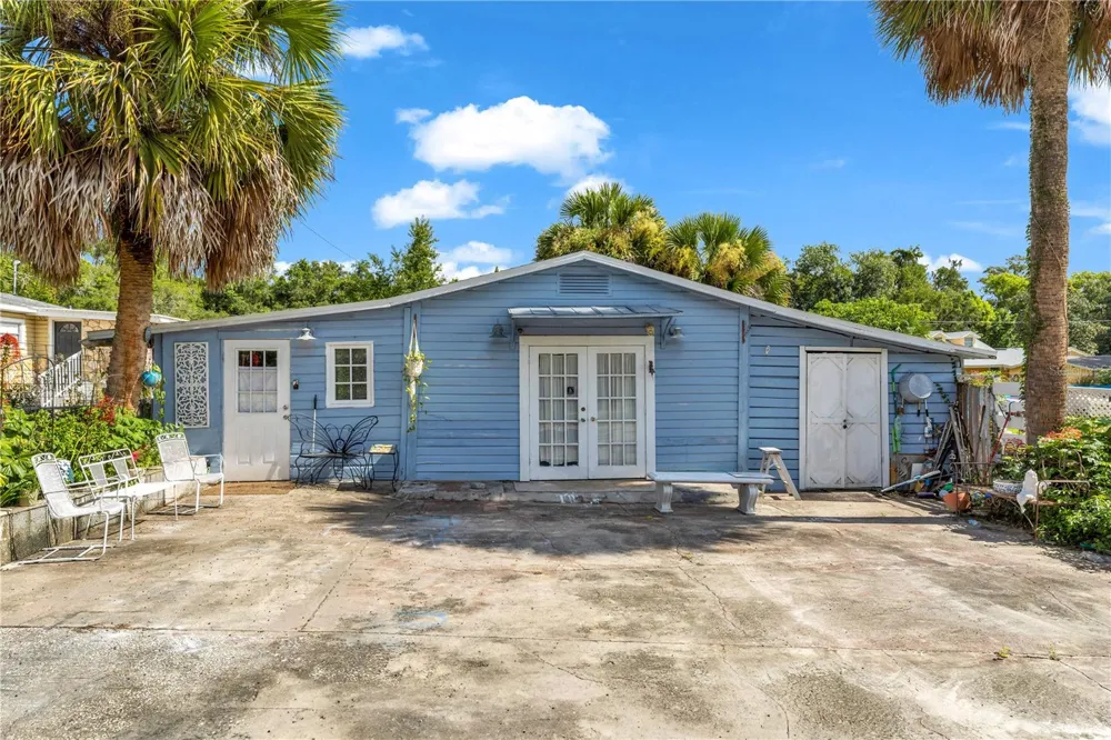 405 W SIMON AVENUE Apopka, FL 32712