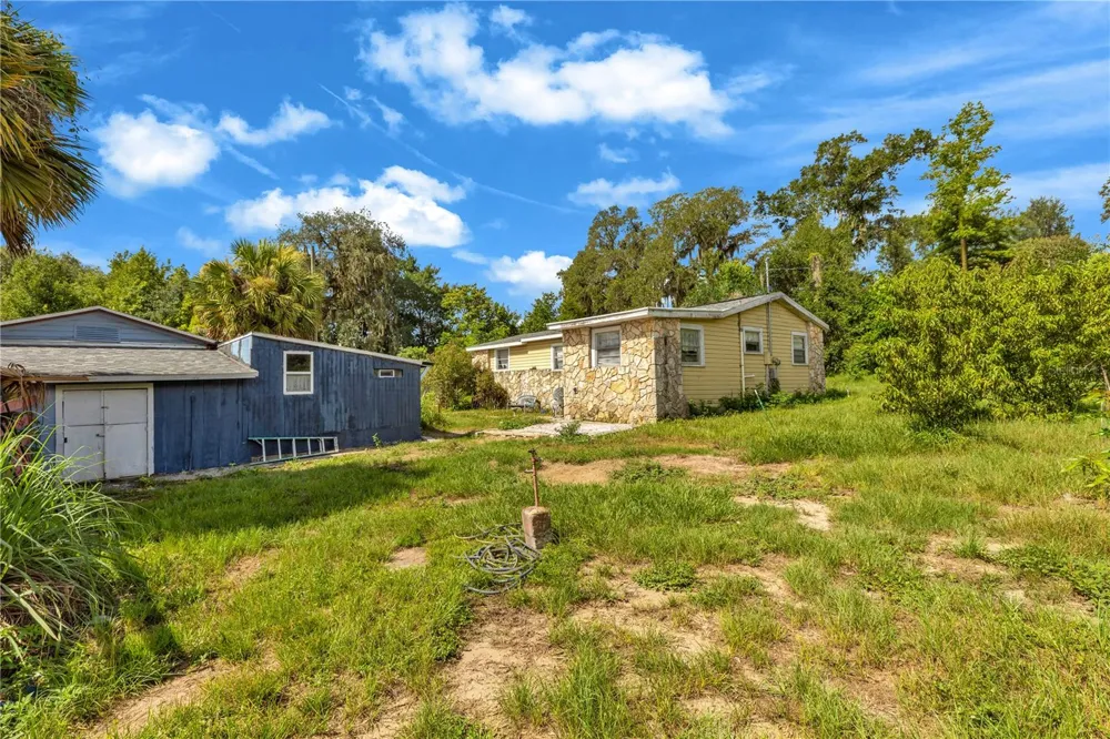405 W SIMON AVENUE Apopka, FL 32712