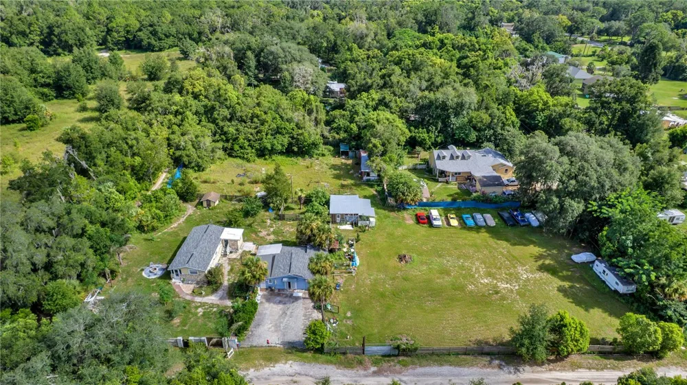 405 W SIMON AVENUE Apopka, FL 32712