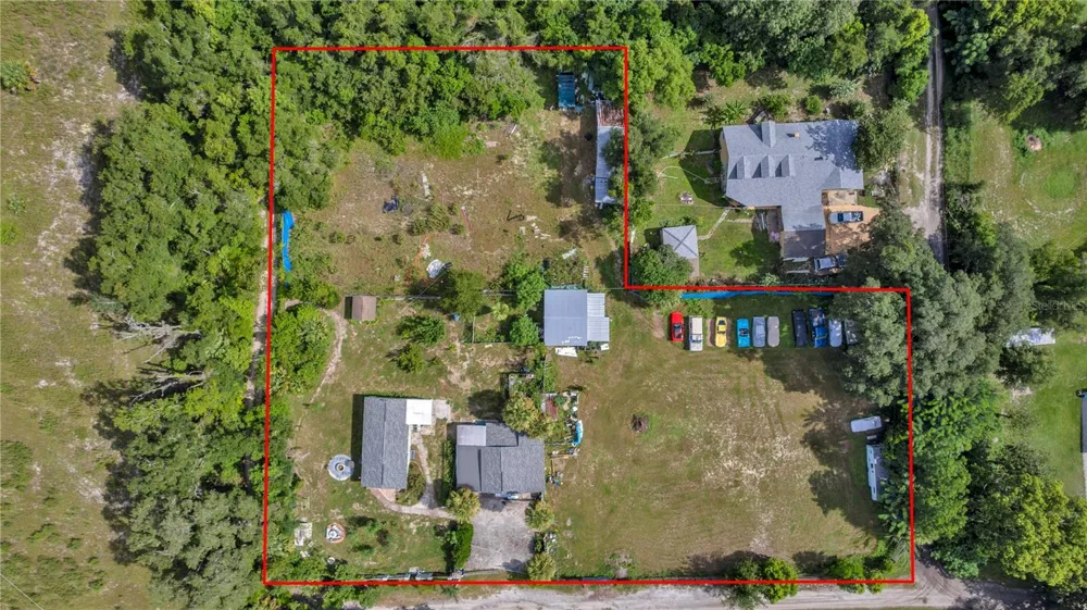405 W SIMON AVENUE Apopka, FL 32712