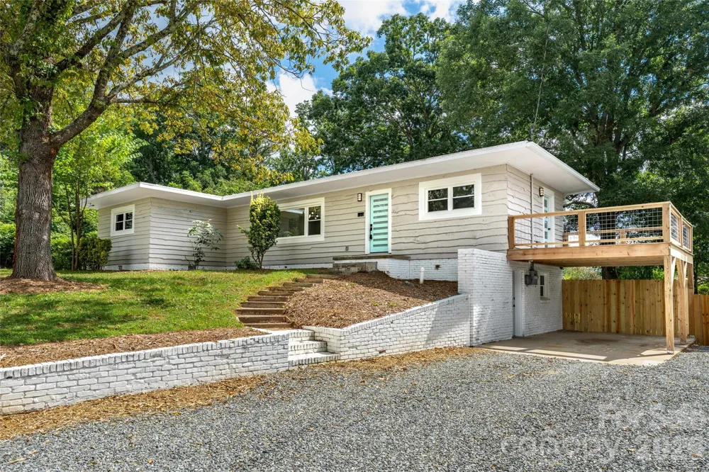 155 Oak Terrace Arden, NC 28704