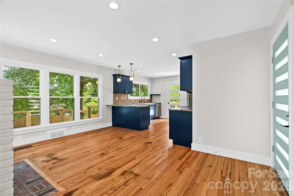 155 Oak Terrace Arden, NC 28704