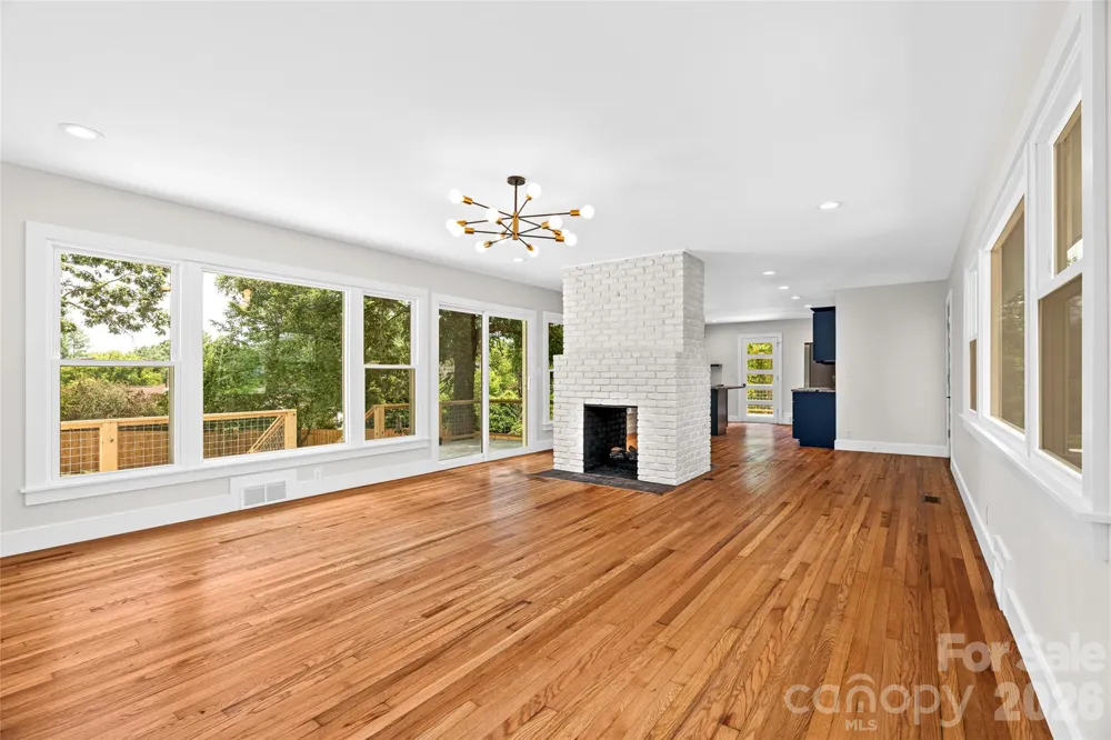 155 Oak Terrace Arden, NC 28704