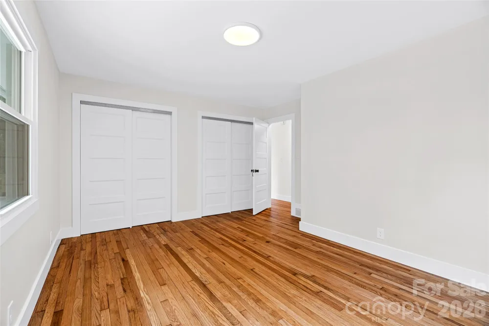 155 Oak Terrace Arden, NC 28704