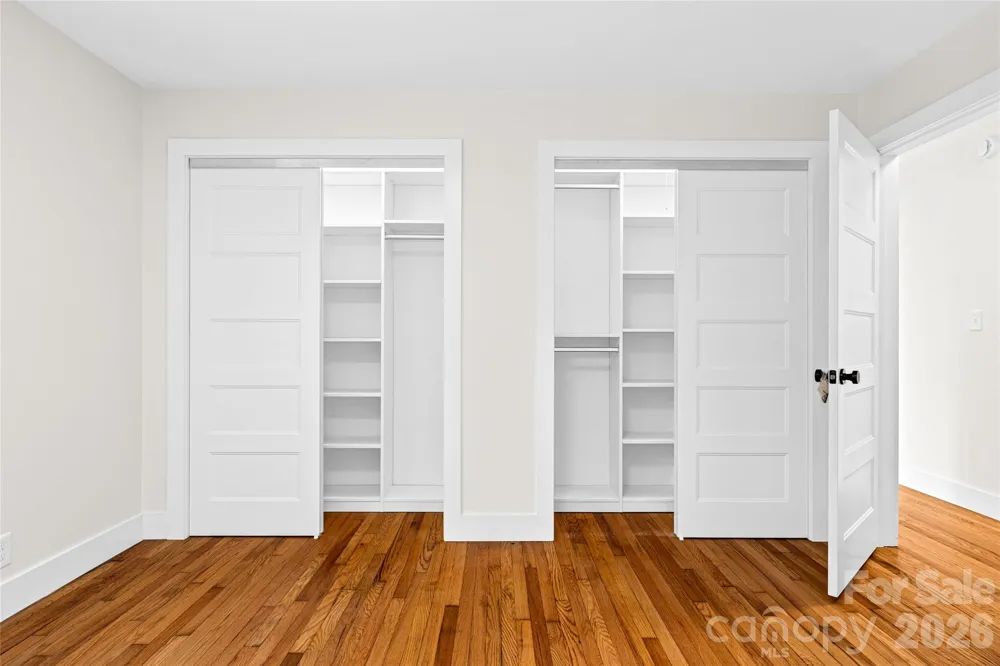 155 Oak Terrace Arden, NC 28704