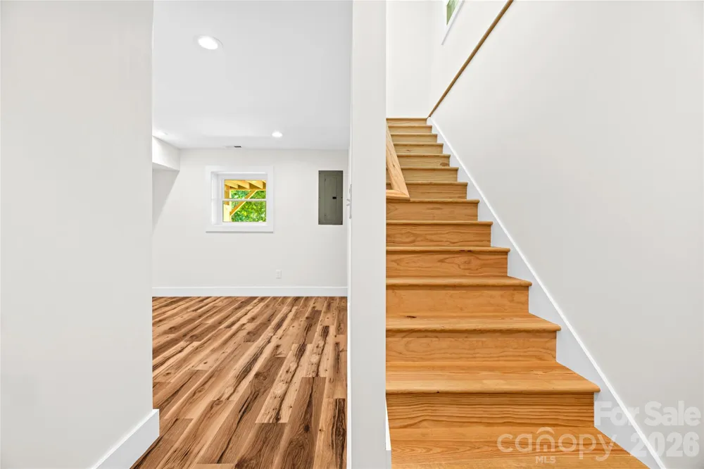 155 Oak Terrace Arden, NC 28704