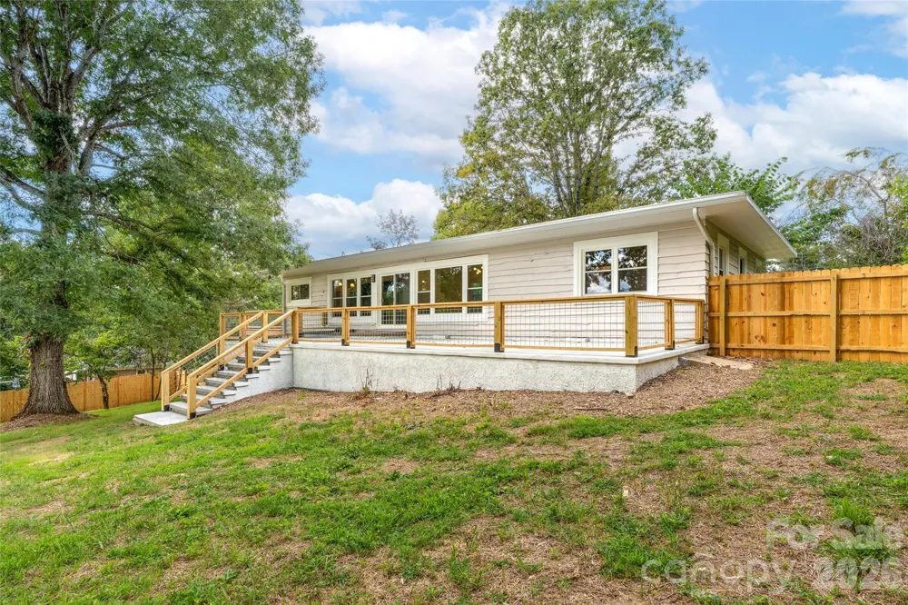 155 Oak Terrace Arden, NC 28704