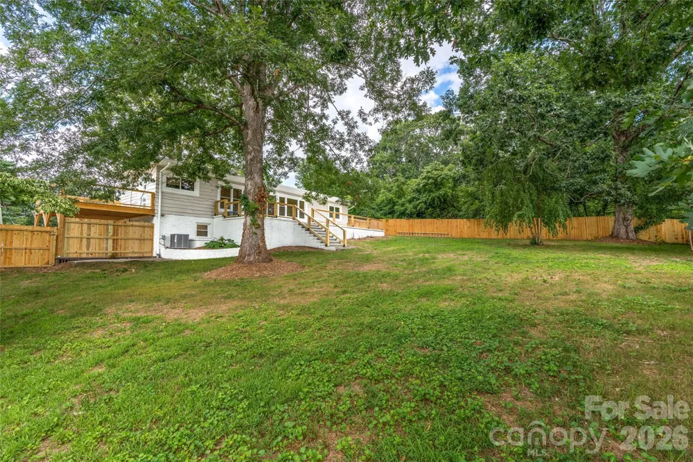 155 Oak Terrace Arden, NC 28704