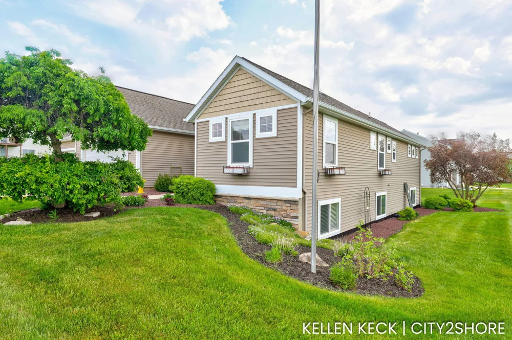 7786 Thornburst Court SE Byron Center, MI 49315