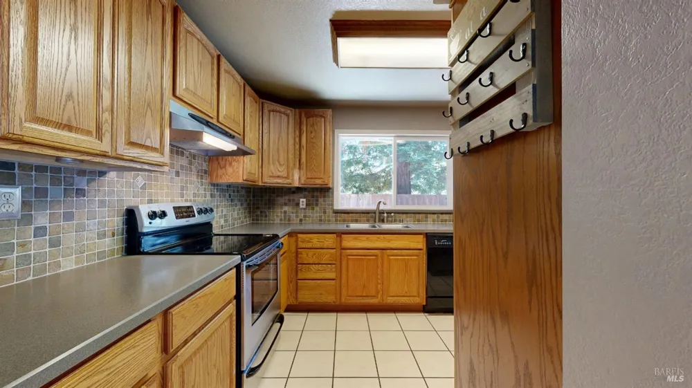 4571 Harbor Lane Rohnert Park, CA 94928