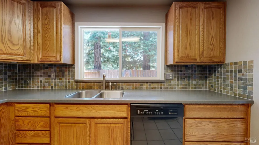 4571 Harbor Lane Rohnert Park, CA 94928