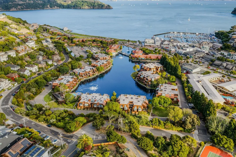 34 Lagoon Vista Tiburon, CA 94920