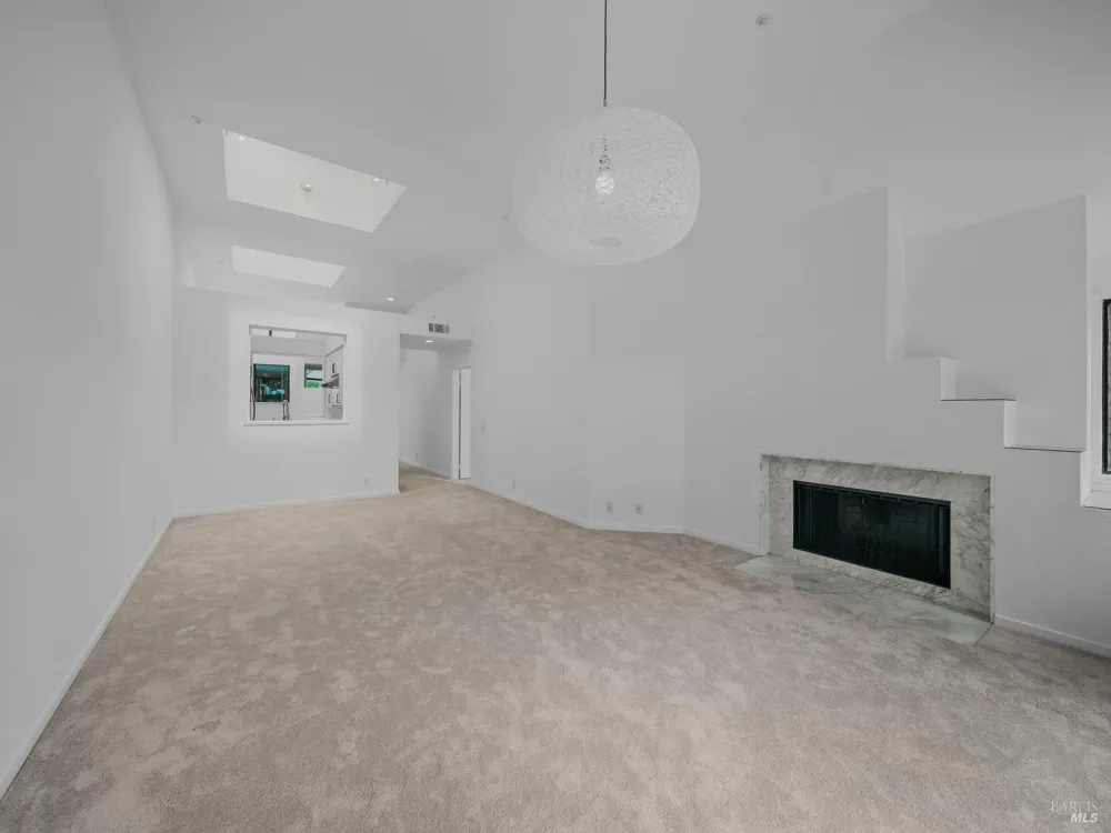 34 Lagoon Vista Tiburon, CA 94920