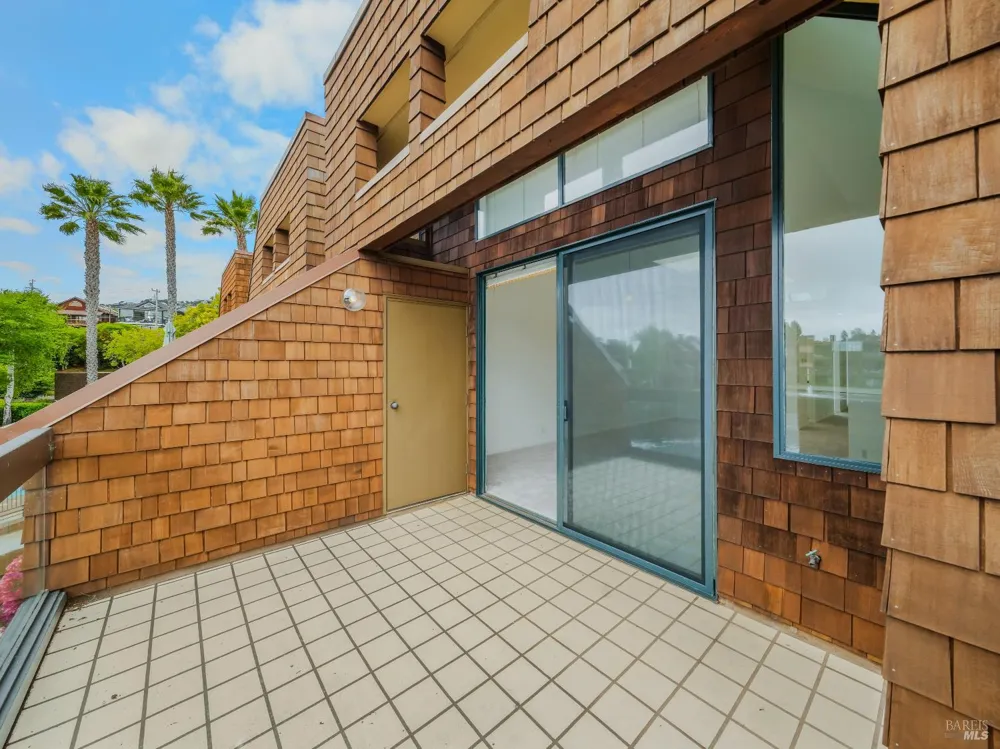 34 Lagoon Vista Tiburon, CA 94920