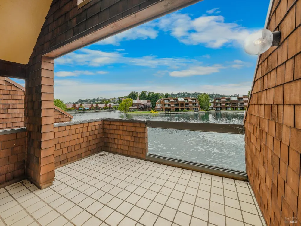 34 Lagoon Vista Tiburon, CA 94920