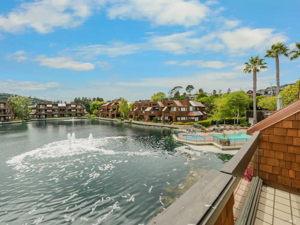 34 Lagoon Vista Tiburon, CA 94920