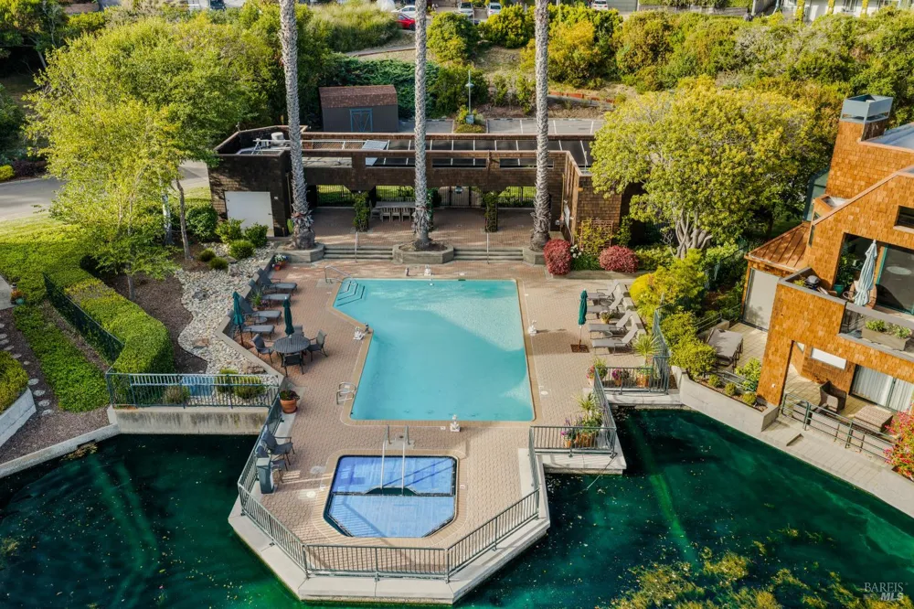 34 Lagoon Vista Tiburon, CA 94920