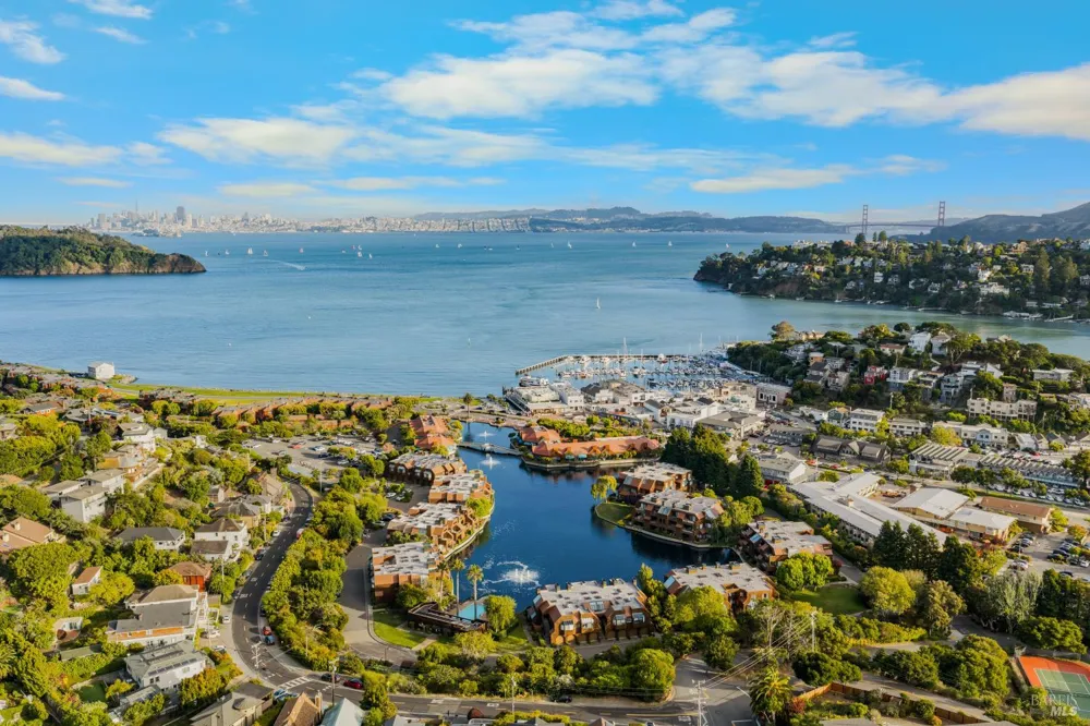 34 Lagoon Vista Tiburon, CA 94920