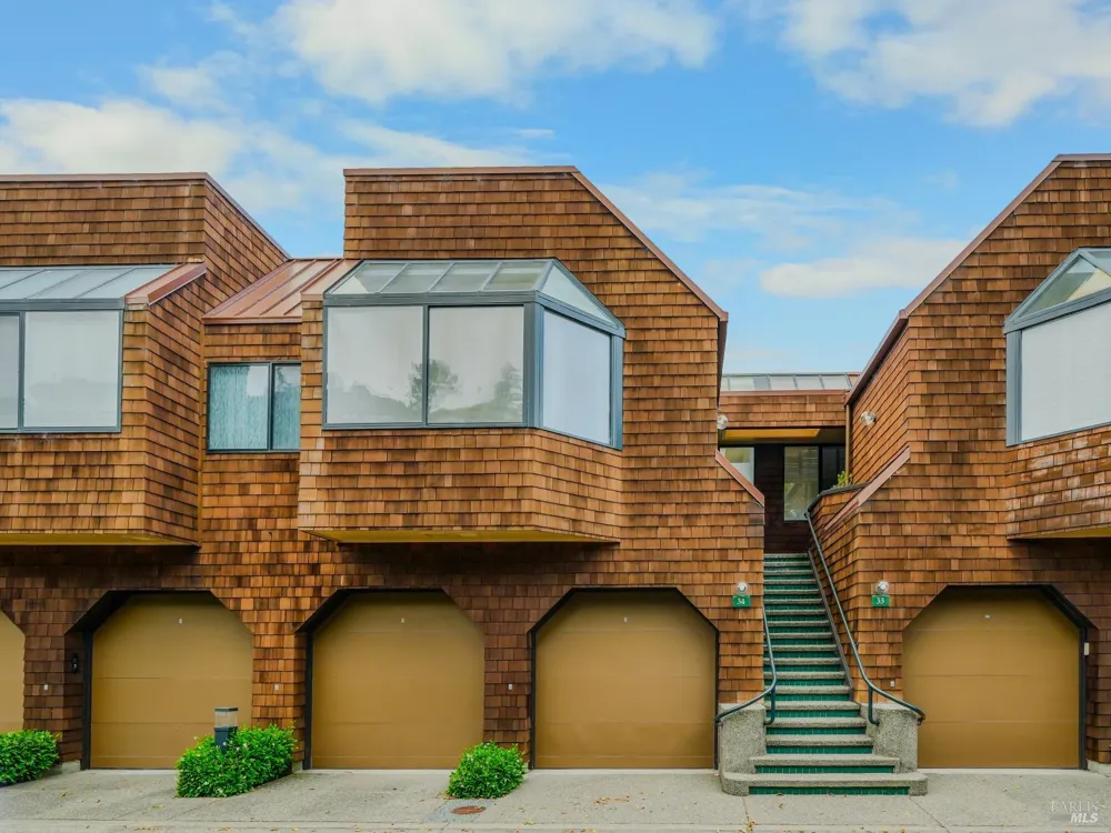 34 Lagoon Vista Tiburon, CA 94920