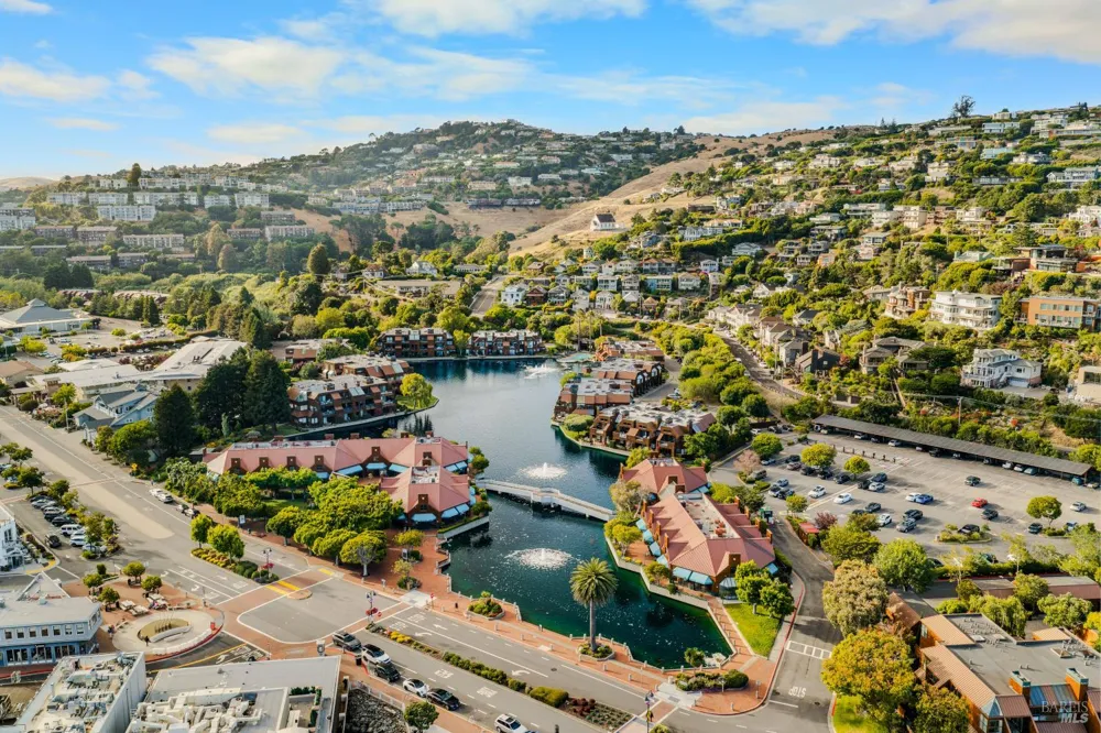 34 Lagoon Vista Tiburon, CA 94920