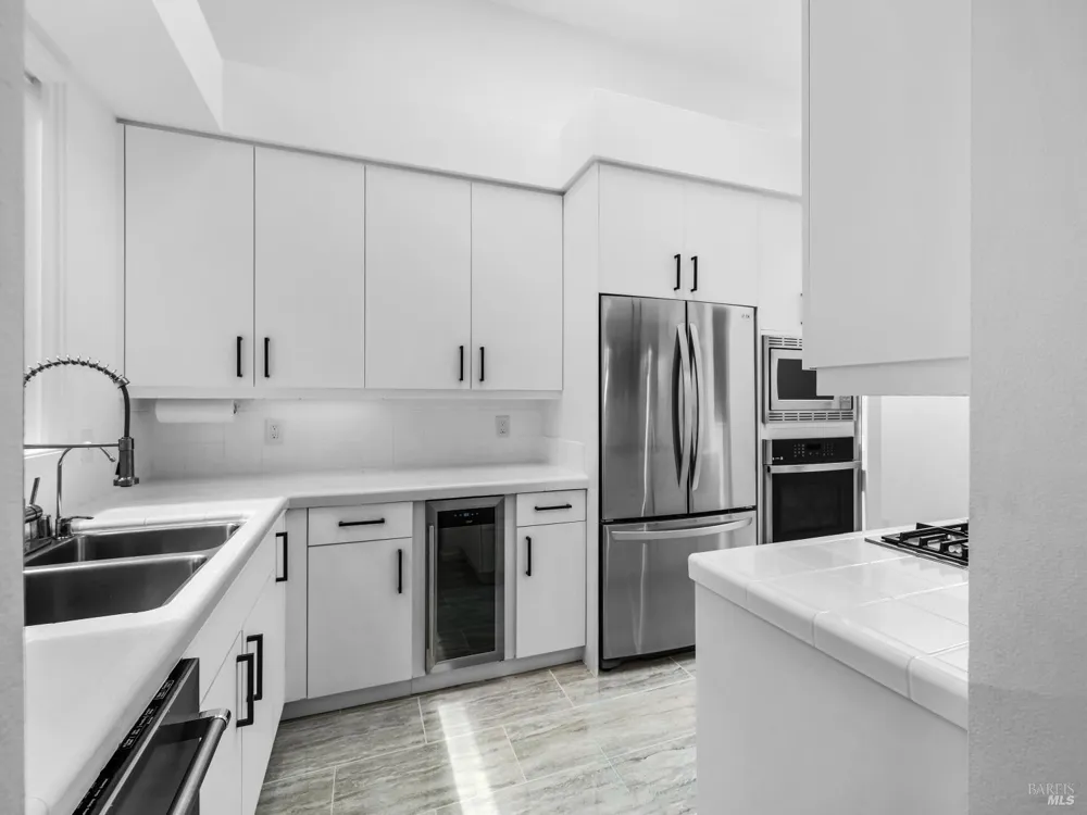 34 Lagoon Vista Tiburon, CA 94920