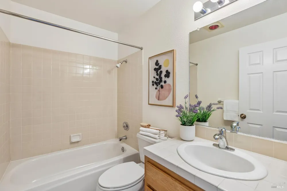 326 Commodore Drive Richmond, CA 94804