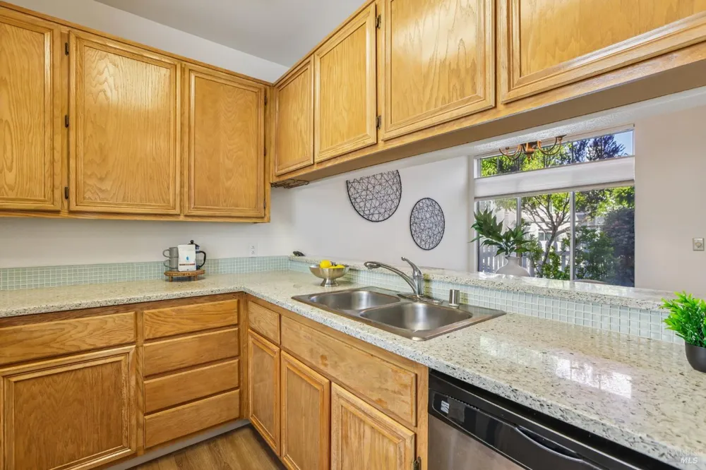326 Commodore Drive Richmond, CA 94804