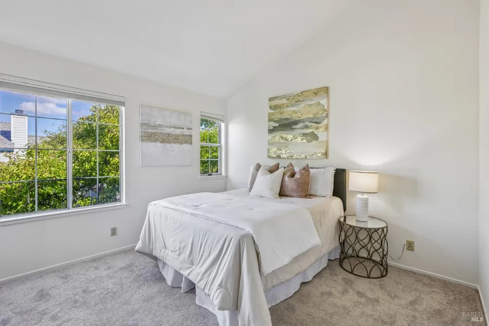 326 Commodore Drive Richmond, CA 94804