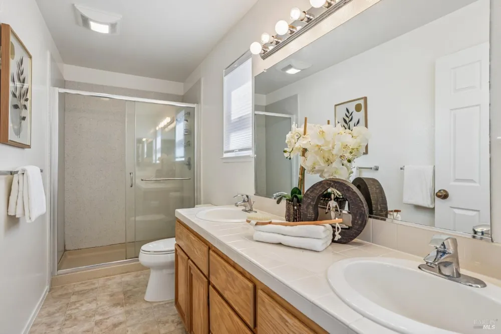326 Commodore Drive Richmond, CA 94804