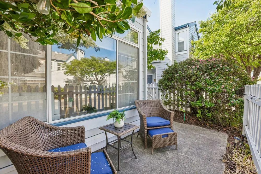 326 Commodore Drive Richmond, CA 94804
