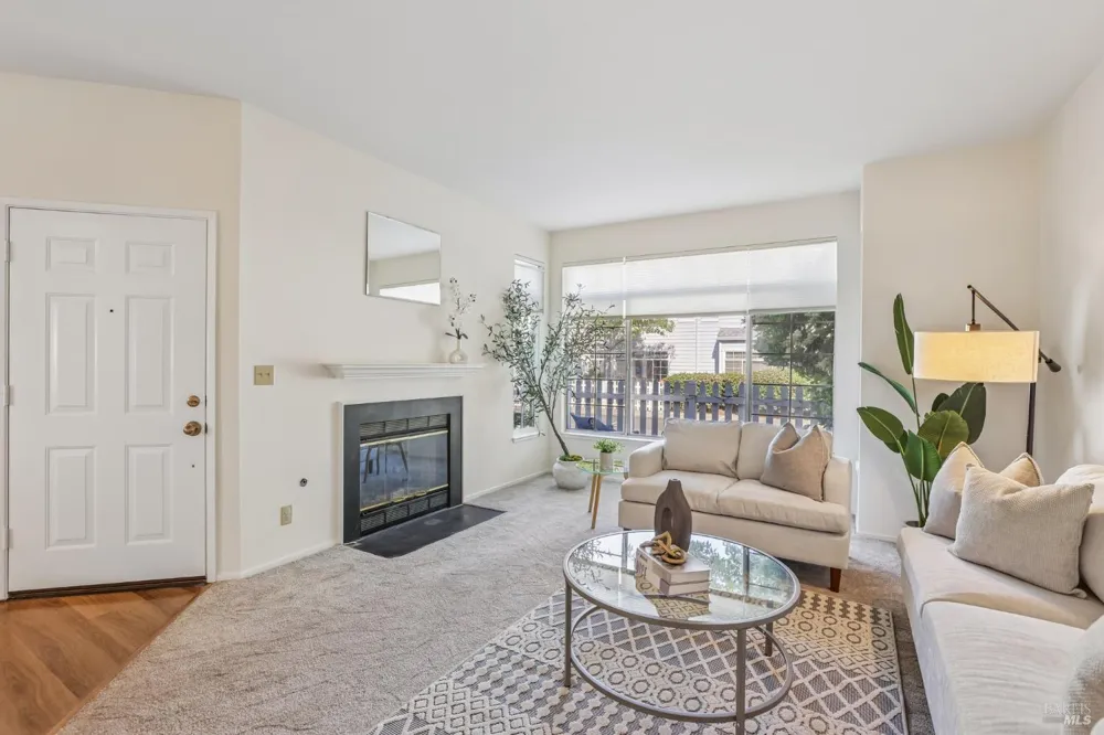 326 Commodore Drive Richmond, CA 94804