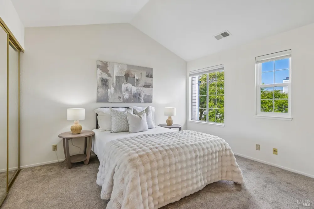 326 Commodore Drive Richmond, CA 94804