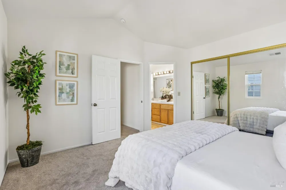 326 Commodore Drive Richmond, CA 94804