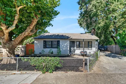 390 S Orchard Avenue