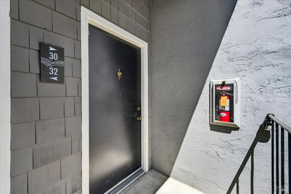 900 Cambridge Drive ##30 Benicia, CA 94510