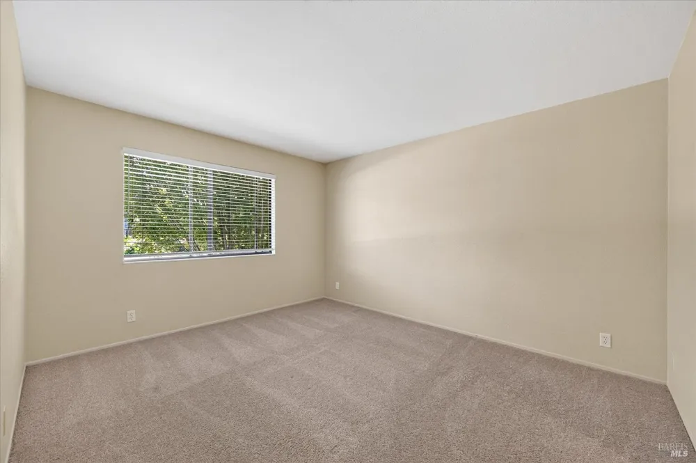 900 Cambridge Drive ##30 Benicia, CA 94510