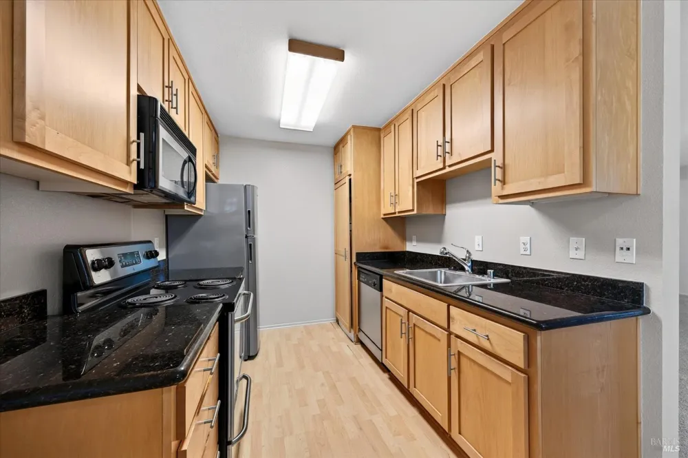 900 Cambridge Drive ##30 Benicia, CA 94510